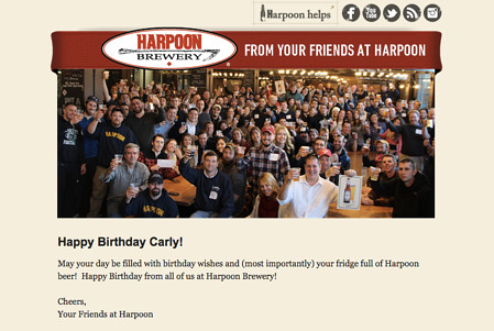 Exemple de campagne de marketing par e-mail : Brasserie Harpoon - "Joyeux anniversaire Carly !"