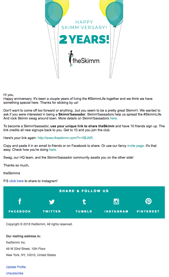 Exemple de campagne de marketing par e-mail : TheSkimm - "Happy Skimmversary"
