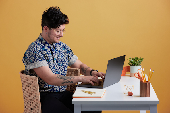 26 Brilliant Marketing Email Campaign Examples [+ Template]